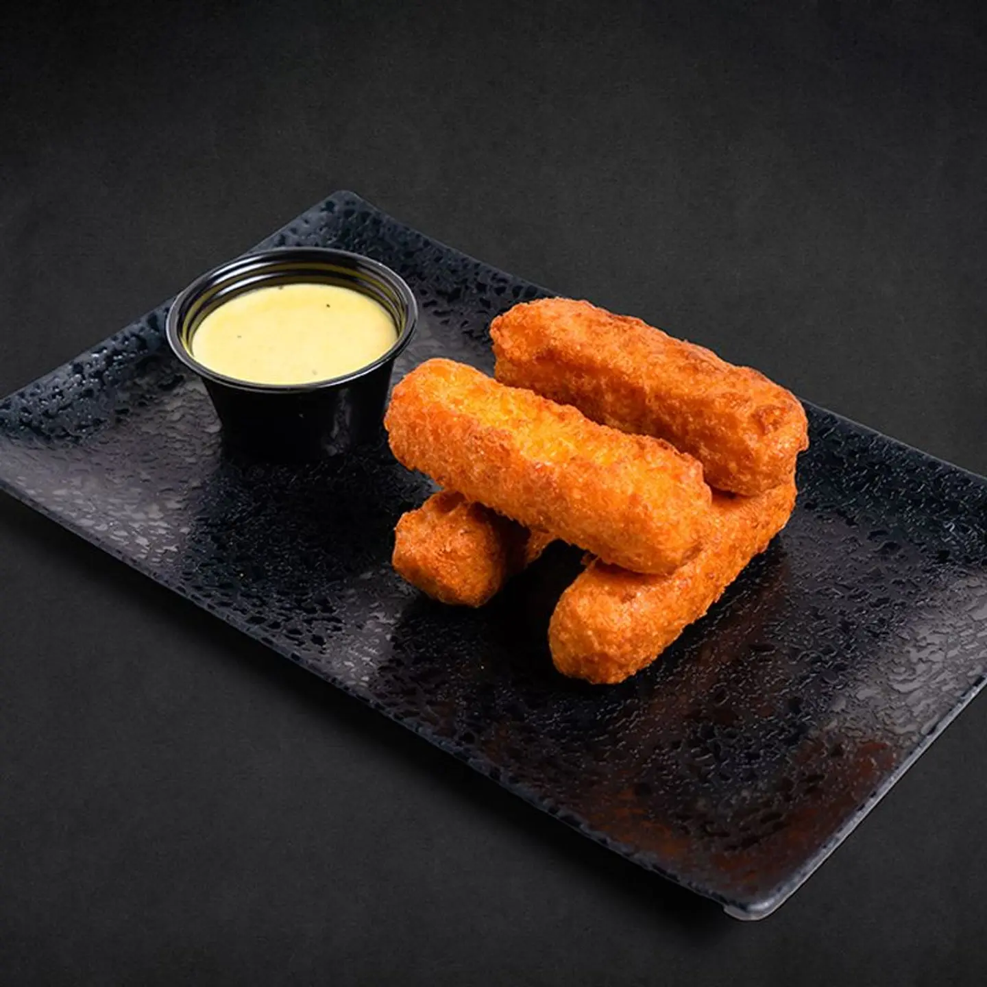 أعواد جبنة موزاريلا