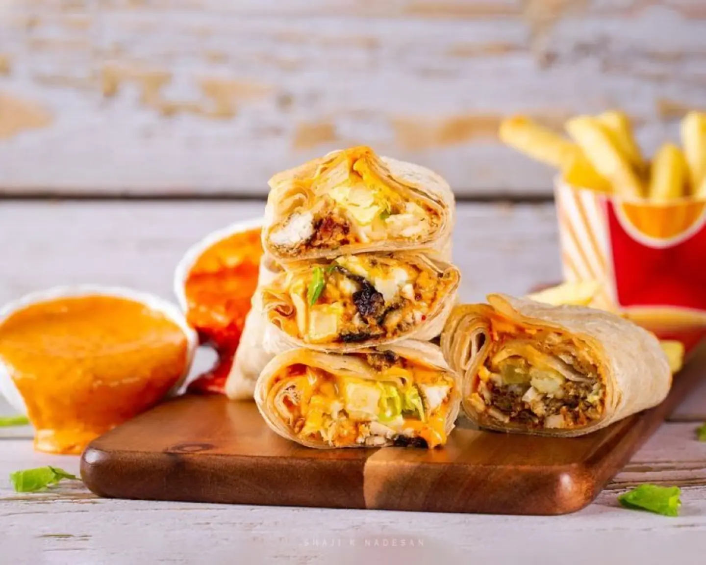 Shawarma Saroukh With Cheese