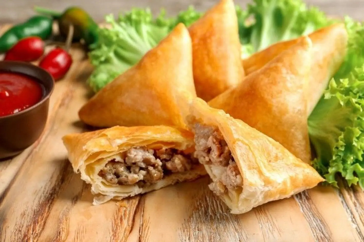 Quarter Meat Samosa