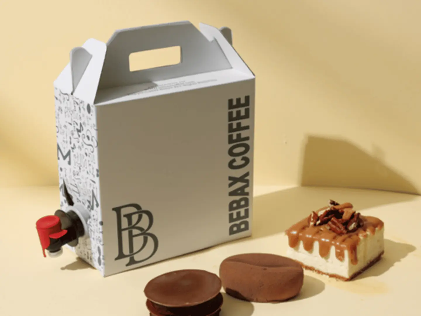 بوكس قهوة اليوم ١ لتر + ٣ أصناف حلا