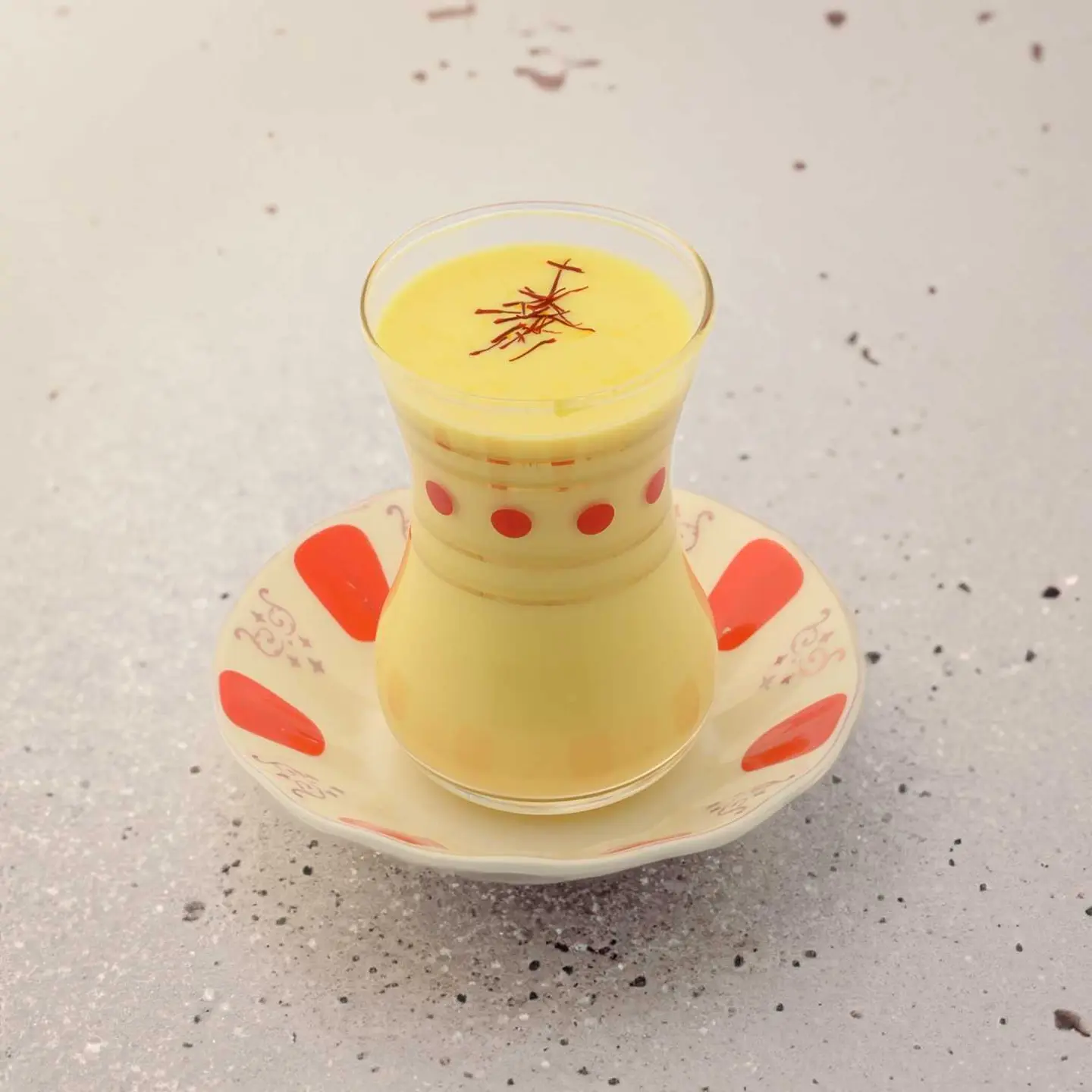 حليب زعفران