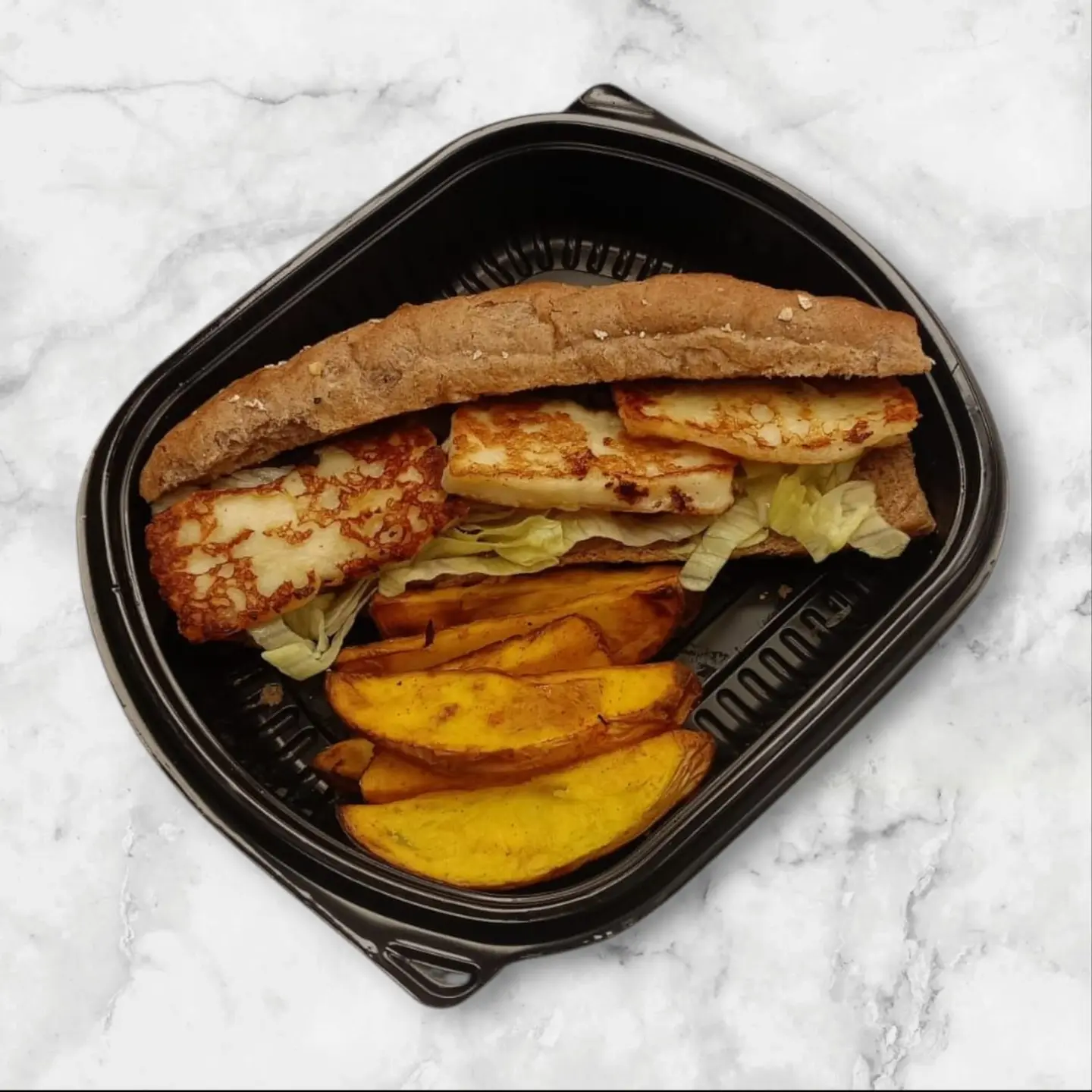 Grilled Halloumi Sandwich With Wedges