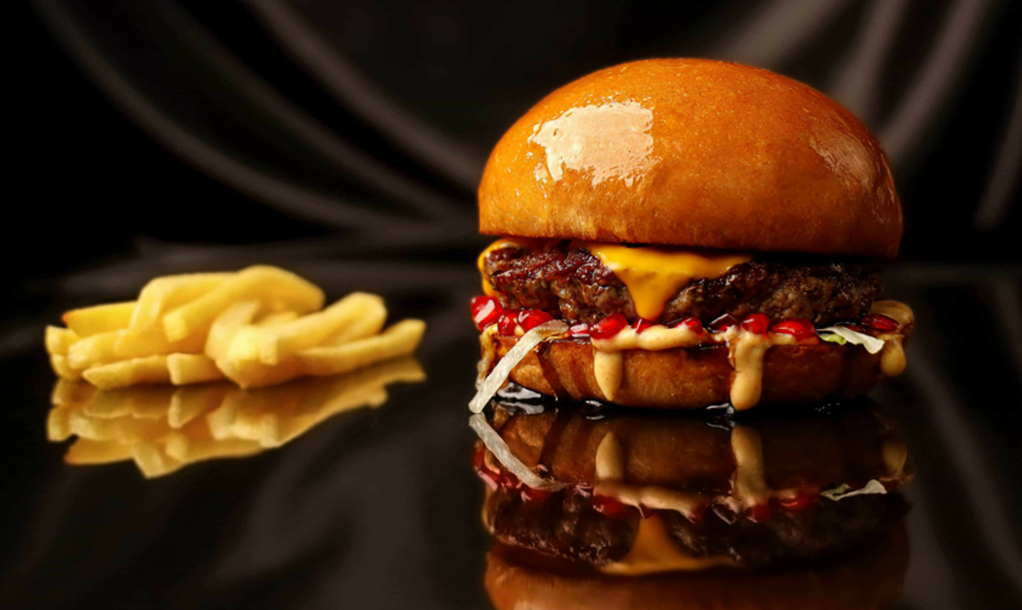 Single Beef Burger With Pomegranate