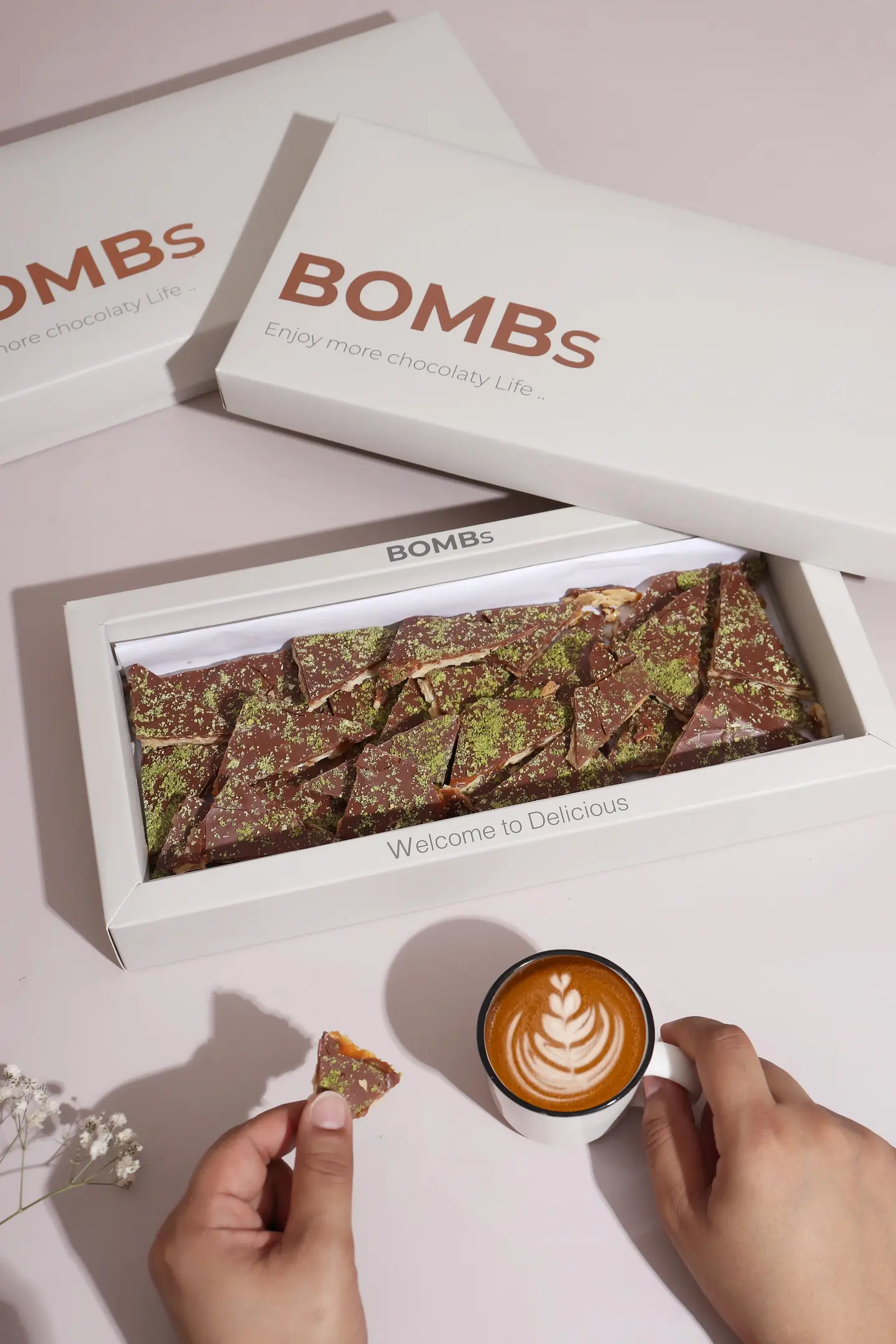 كرامبلي اللوز