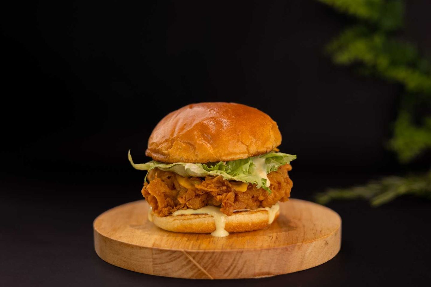 Honey Mustard Chicken Burger [ 1+1 ]