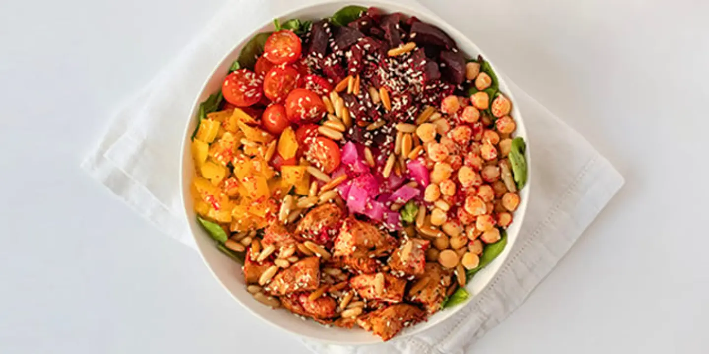 سلطه شاورما الدجاج