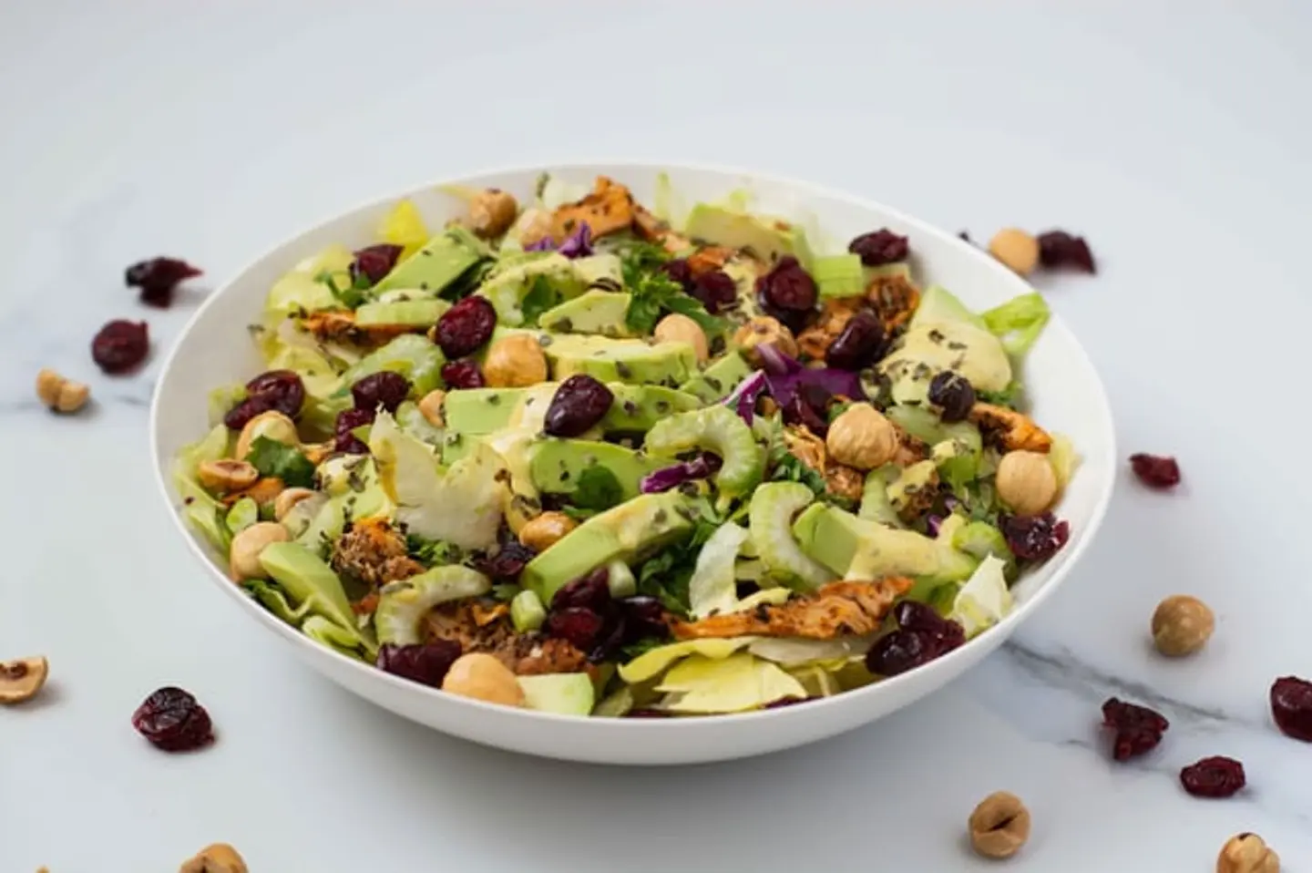 سلطة دجاج الكرانبيري الكرنشي