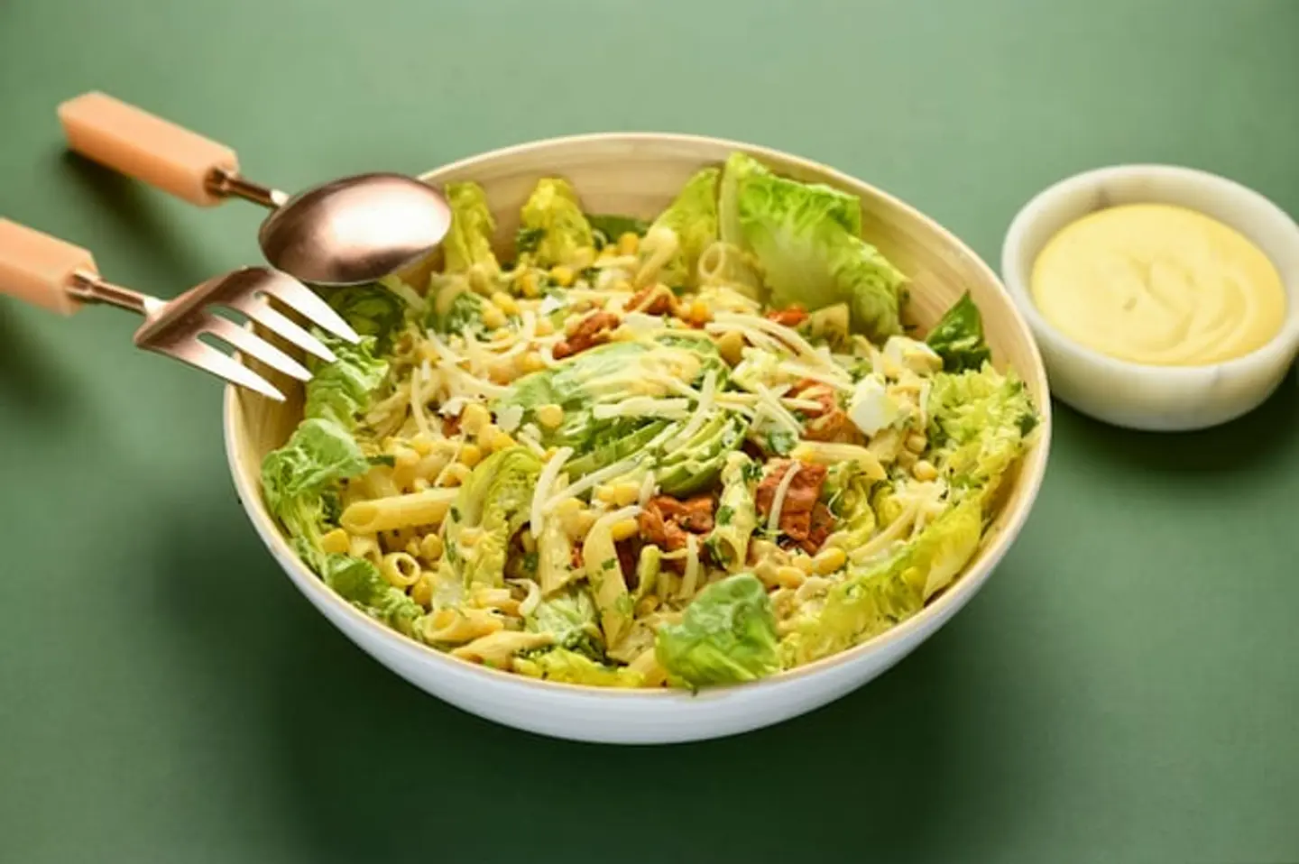 سلطة الباستا بالبروتين