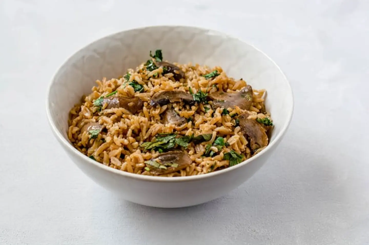 أرز التايلاندي بالفطر