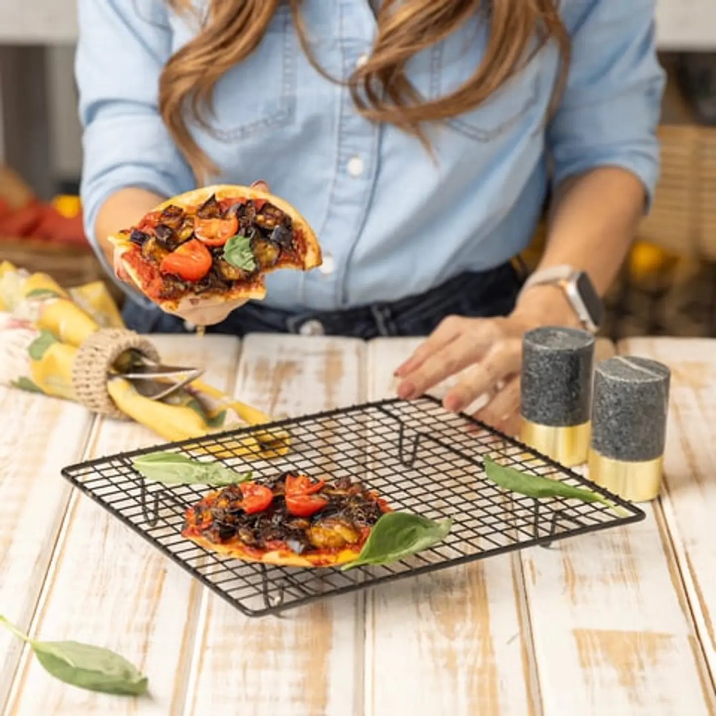 اتش بي ڨ بيتزا الباذنجان