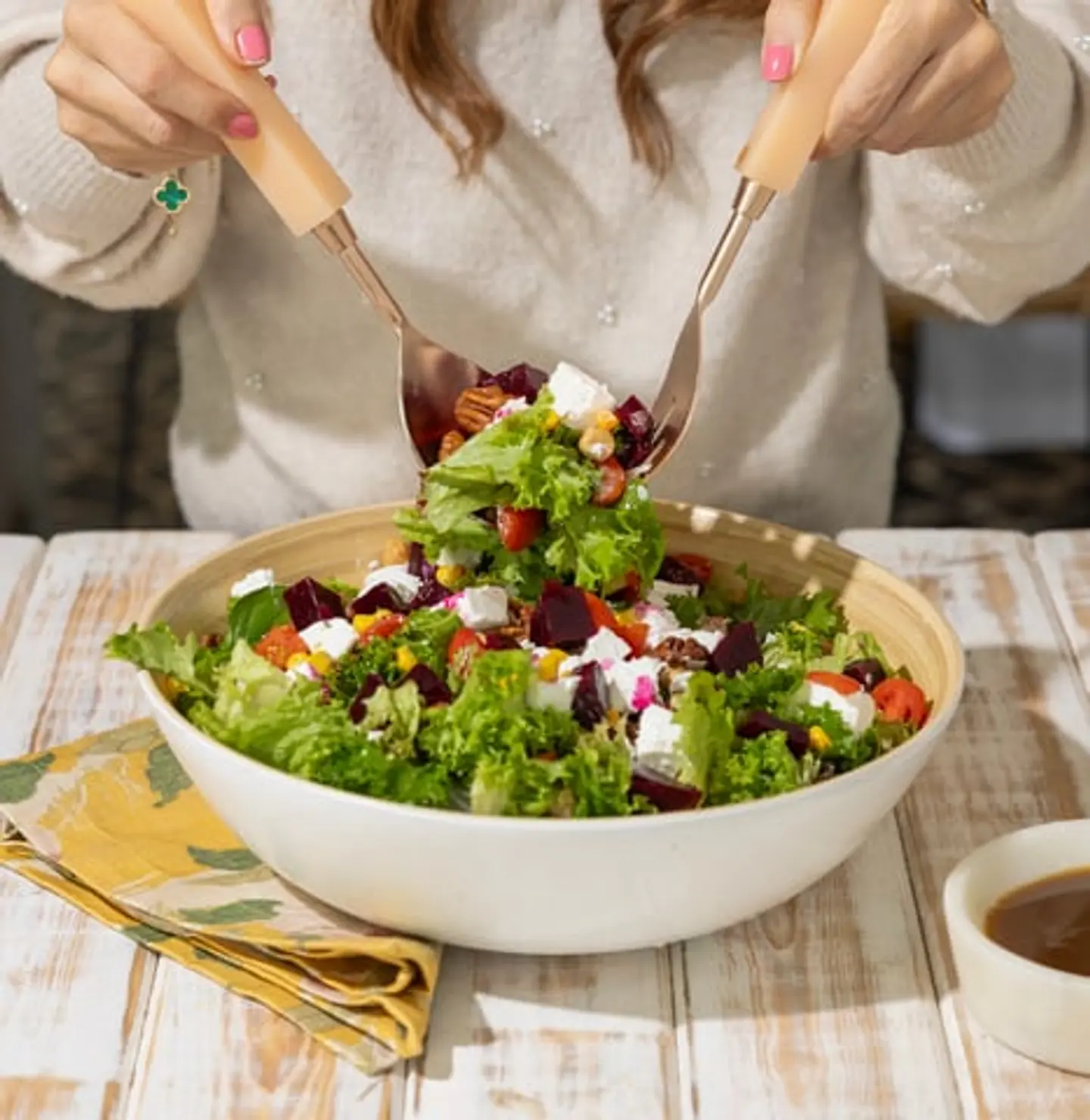 سلطة إتش بي الفيتا والشمندر