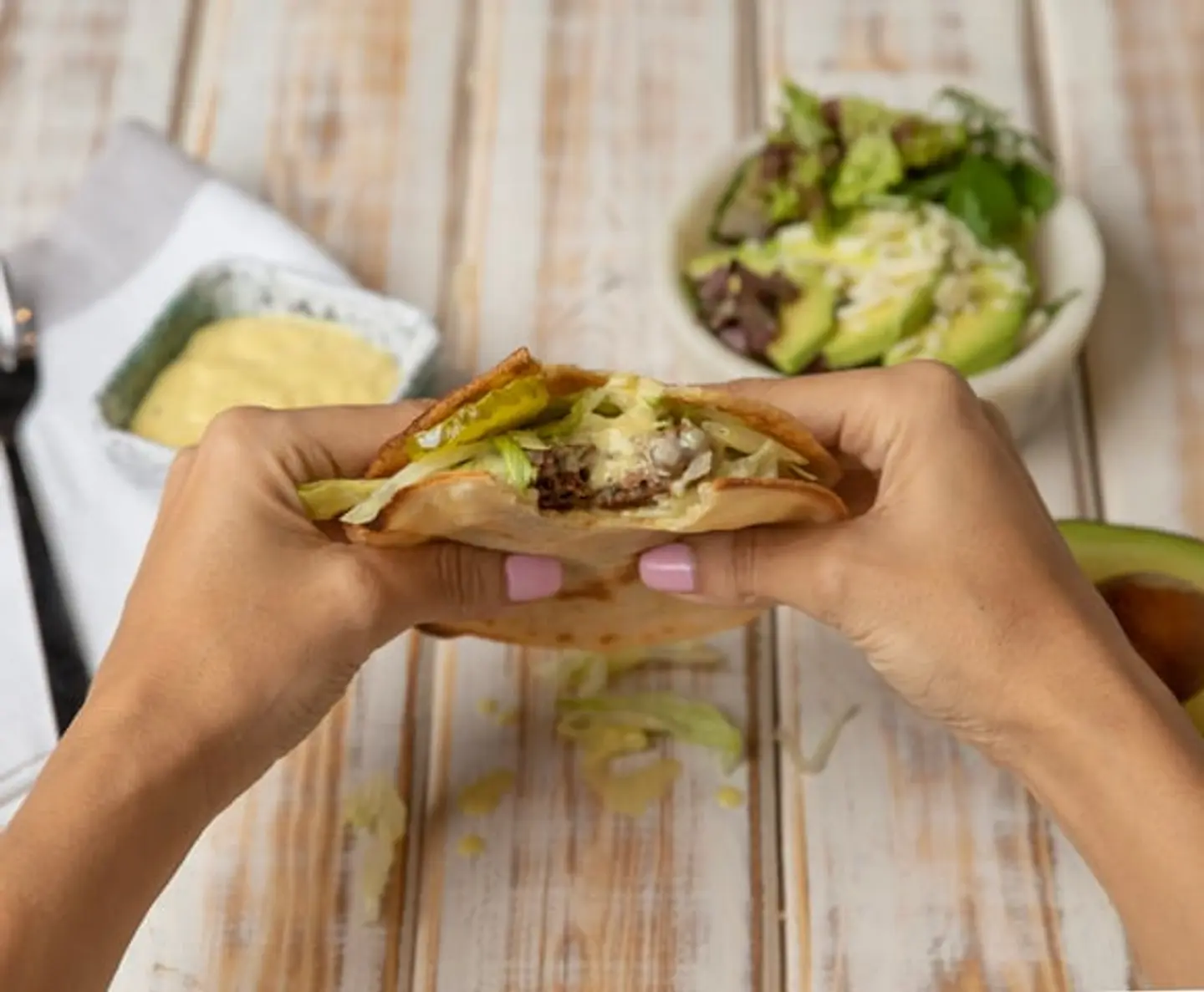 كيتو برجر اللحم الخالي من الجلوتين