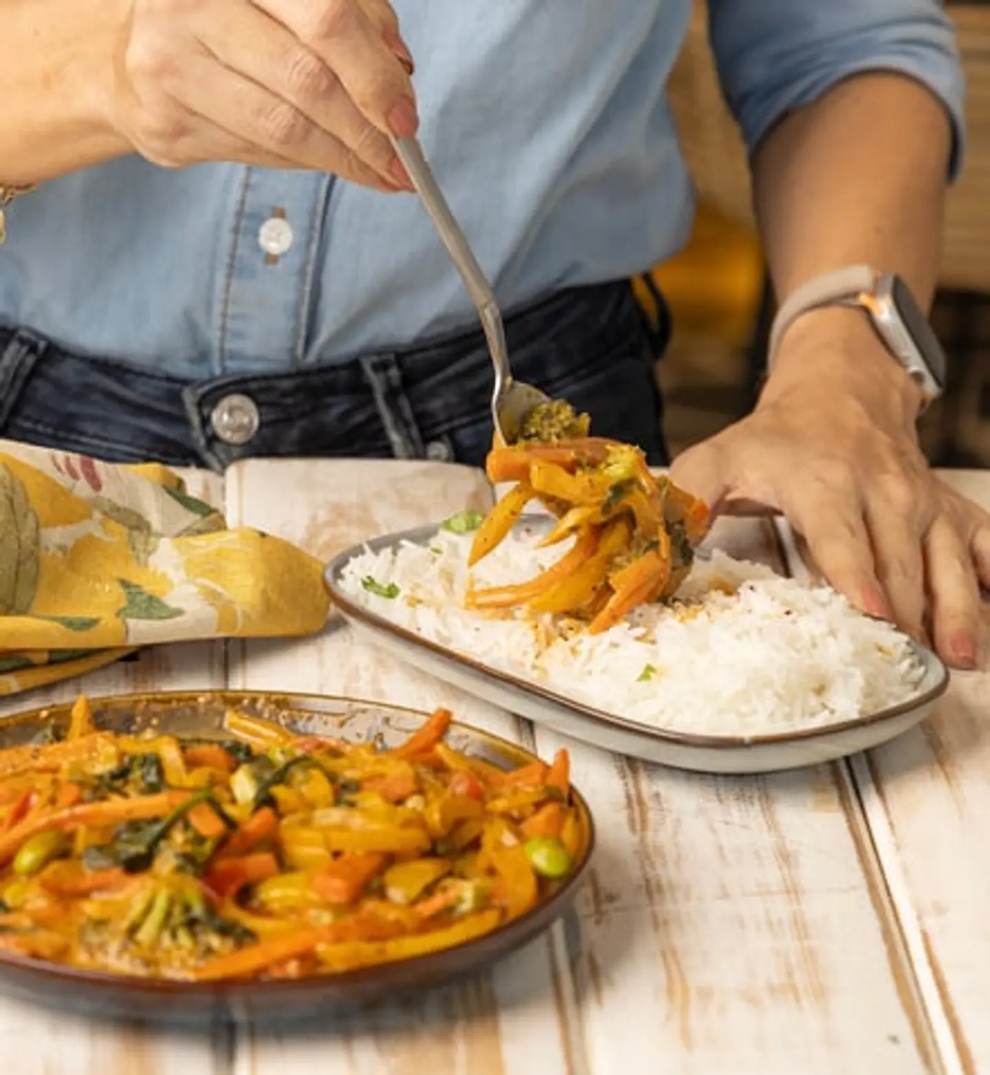 اتش بي ڨ طبق خضار الكاري بكريمة جوز الهند