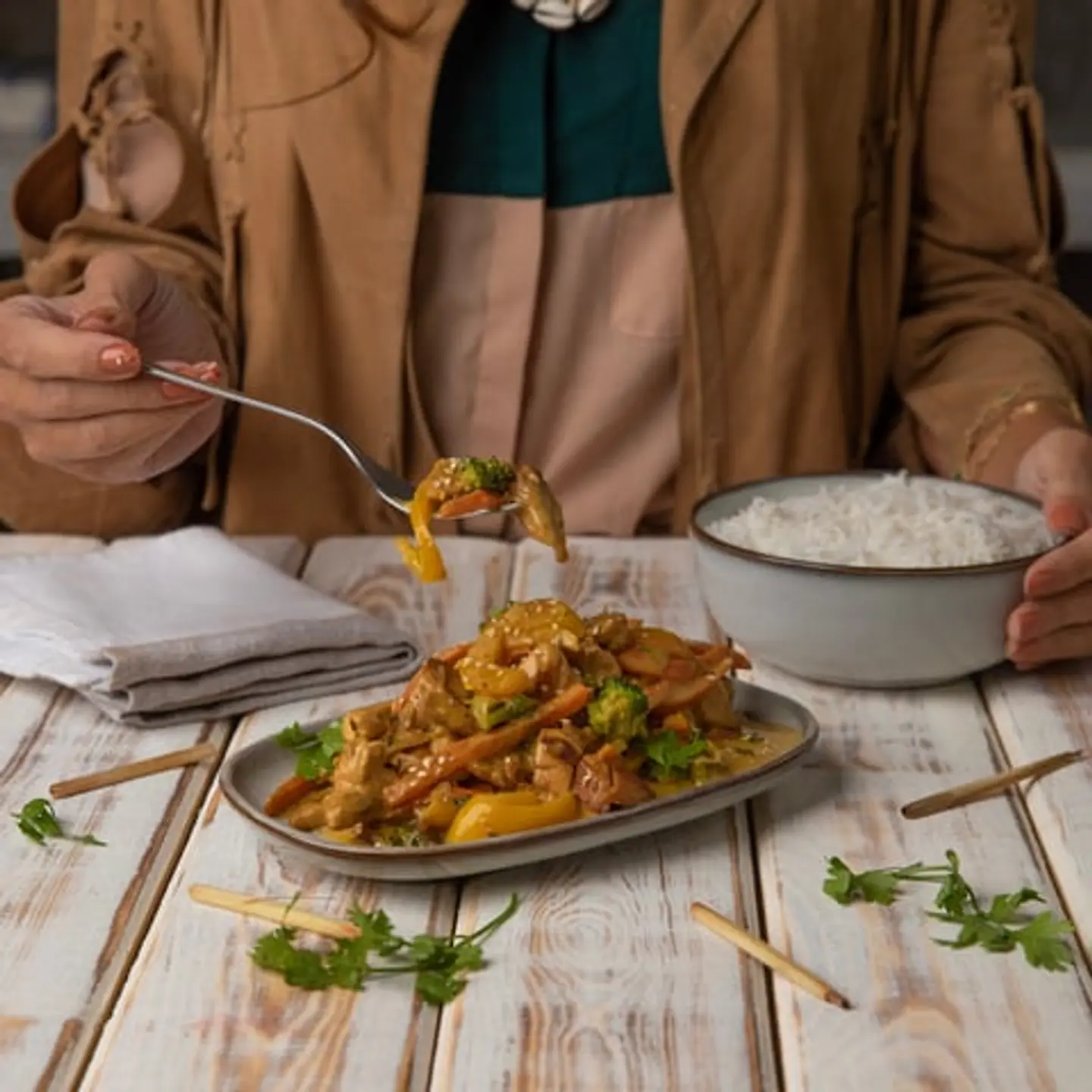 دجاج بالكاري و كريمة جوزالهند