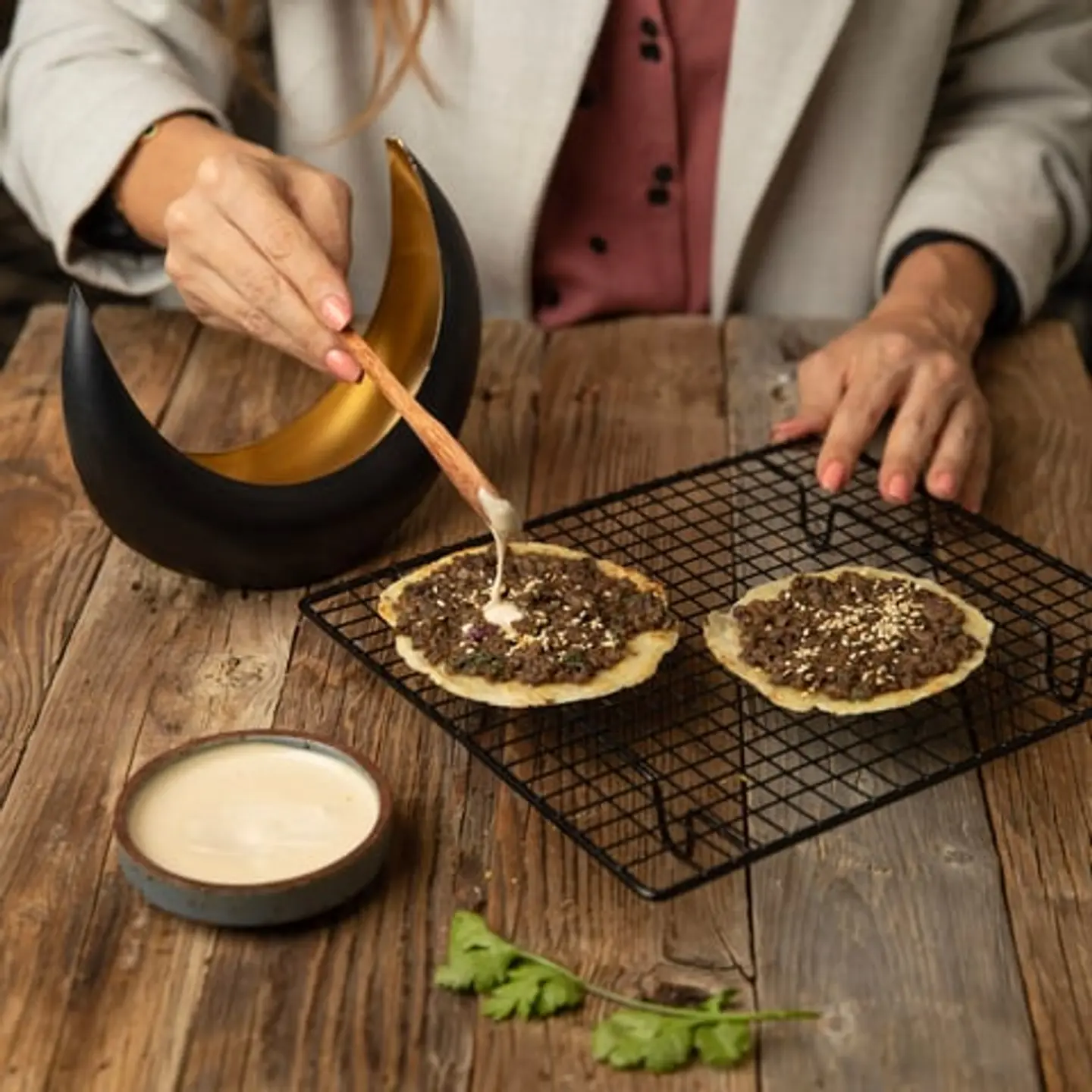 صفيحه اللحم الكيتو الخالية من الجلوتين