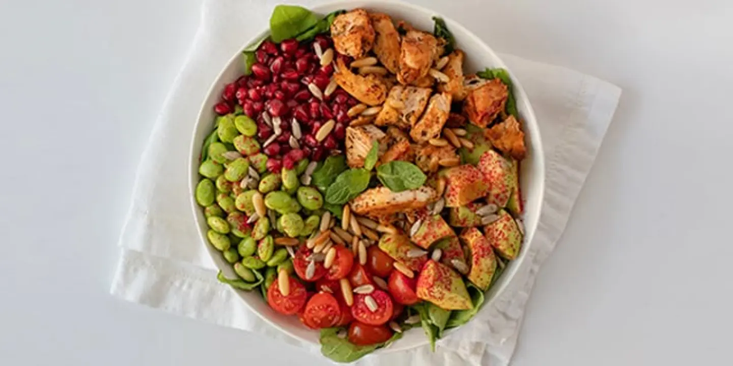 سلطة الدجاج بالافوكادو