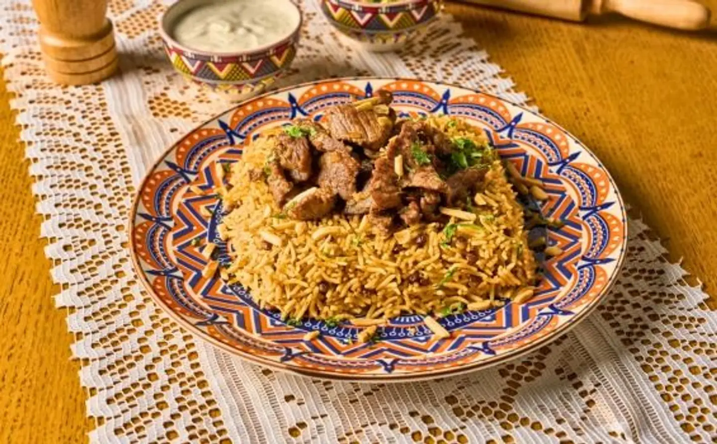 مجدرة باللحم
