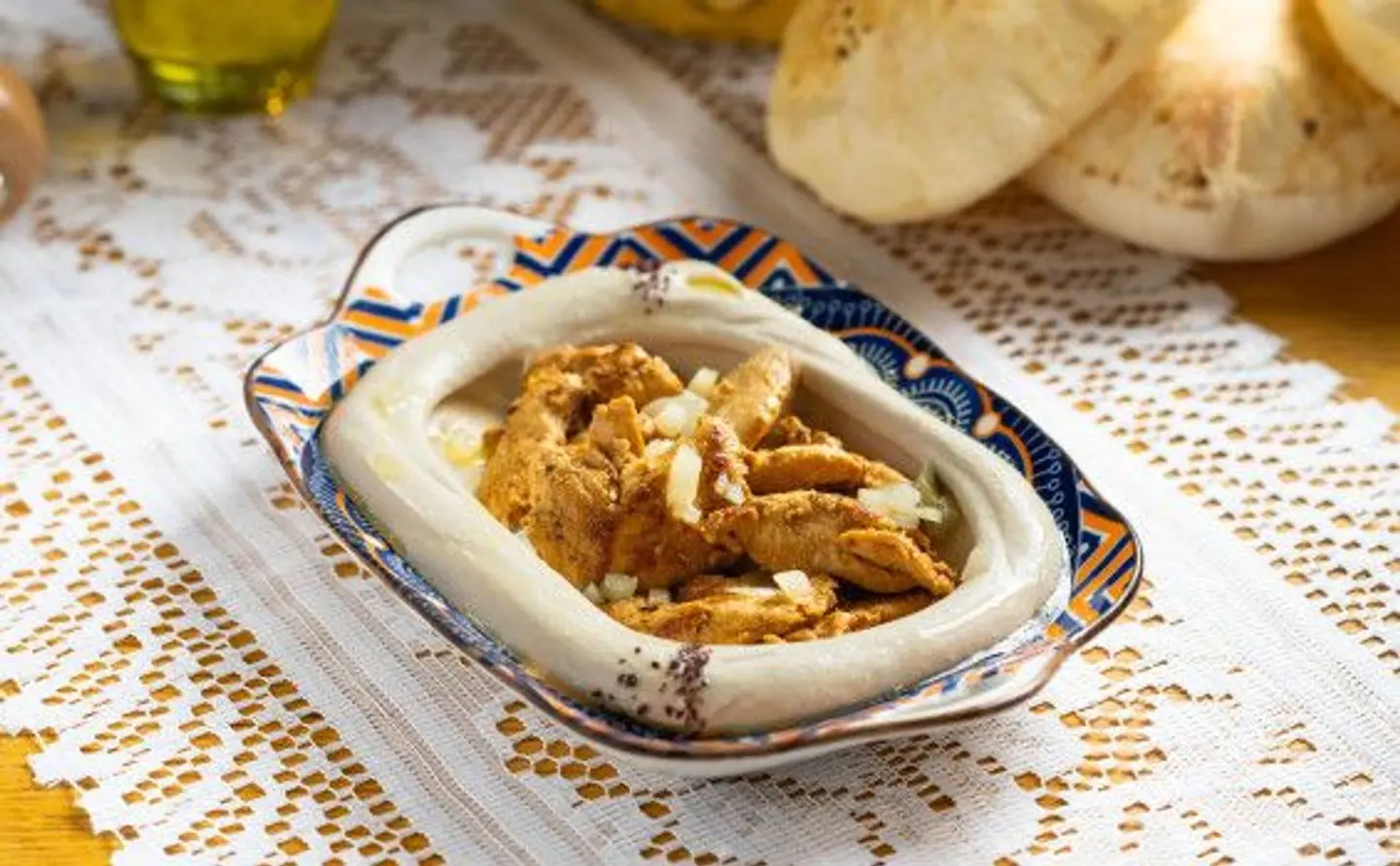شاورما مع الحمص