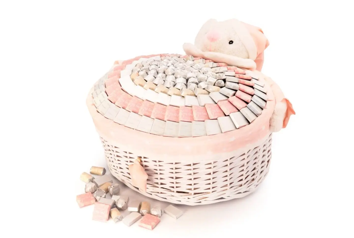 سلة مرحبًا بالمولودة باللون الوردي– 2210 جرام