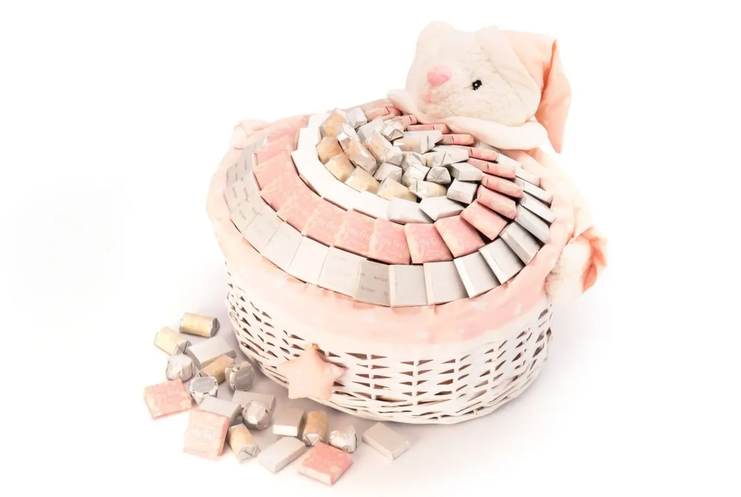 سلة مرحبًا بالمولودة باللون الوردي – 1370 جرام