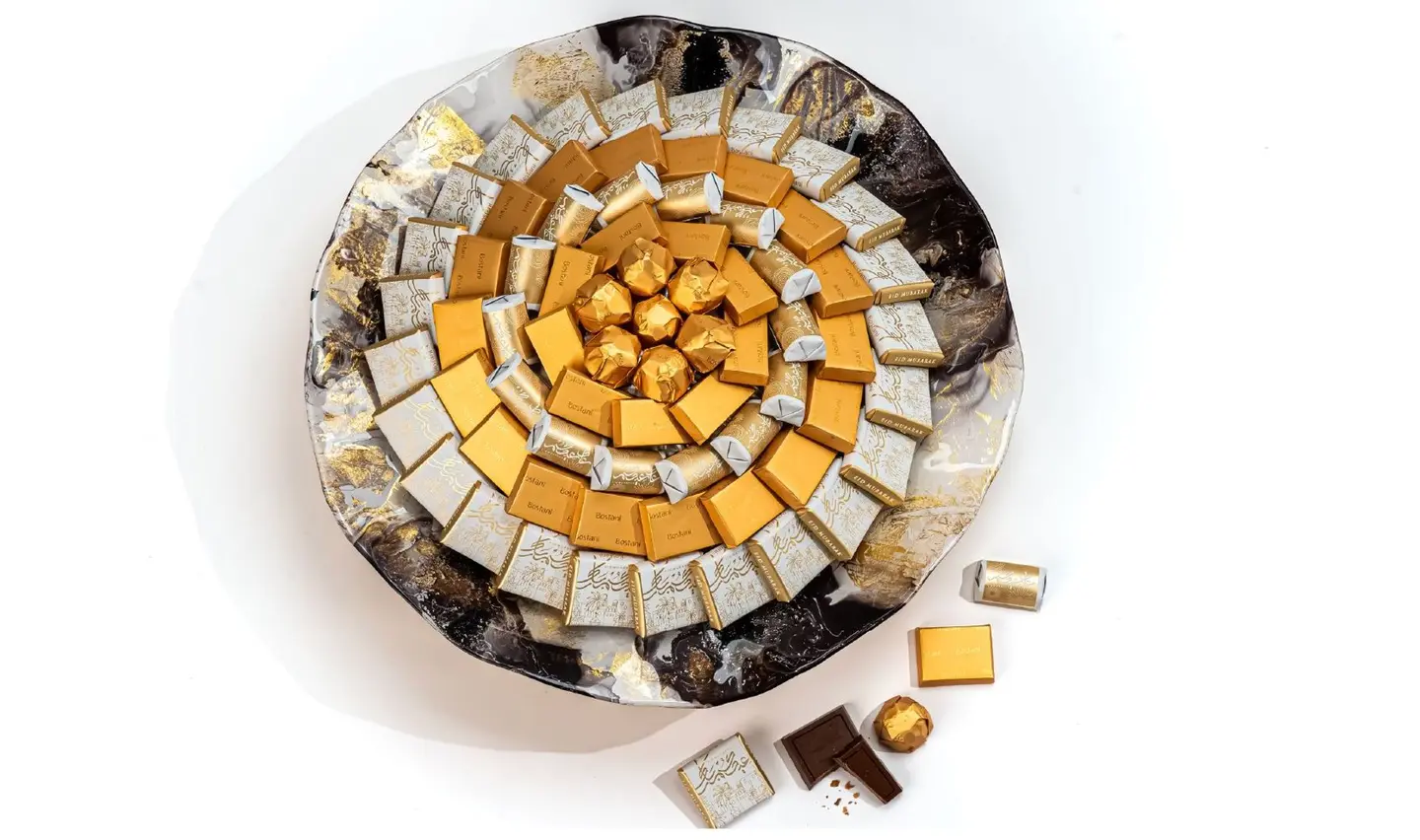 صينية العيد زجاج متعرجة سوداء صغير