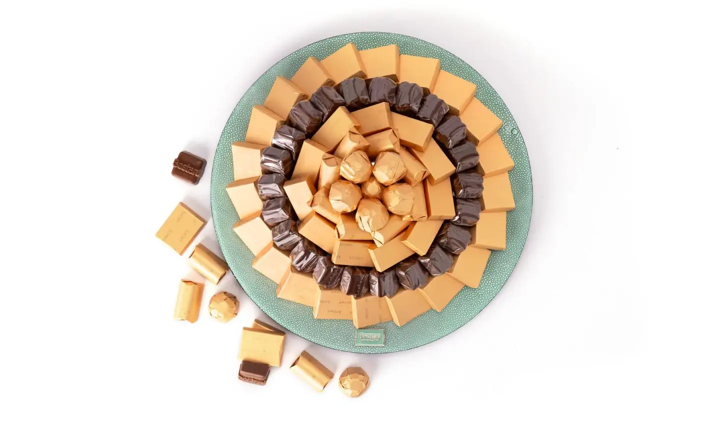 Tiffany Round Leather Chocolate Tray – 900g