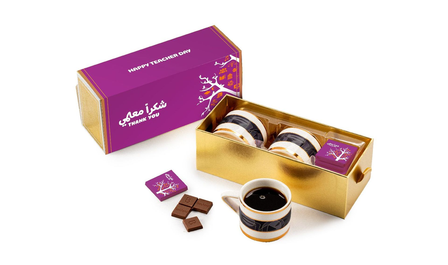 اكواب اسبريسو باللون الأسود