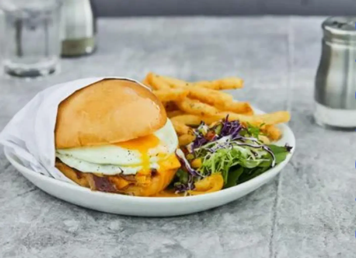 Egg ‘N’ Bun