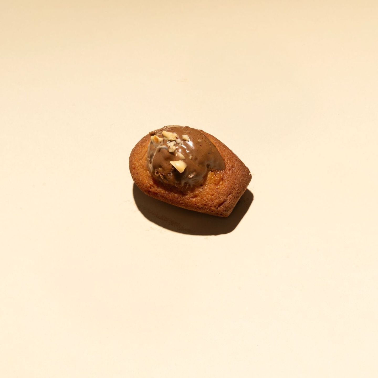 مادلين بالبندق (حبة)