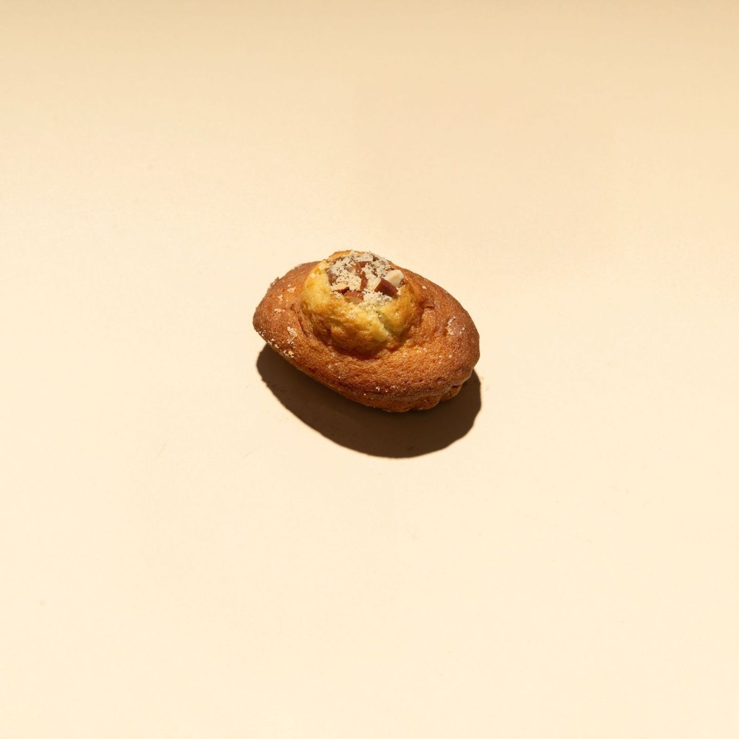 مادلين بالتمر (حبة)