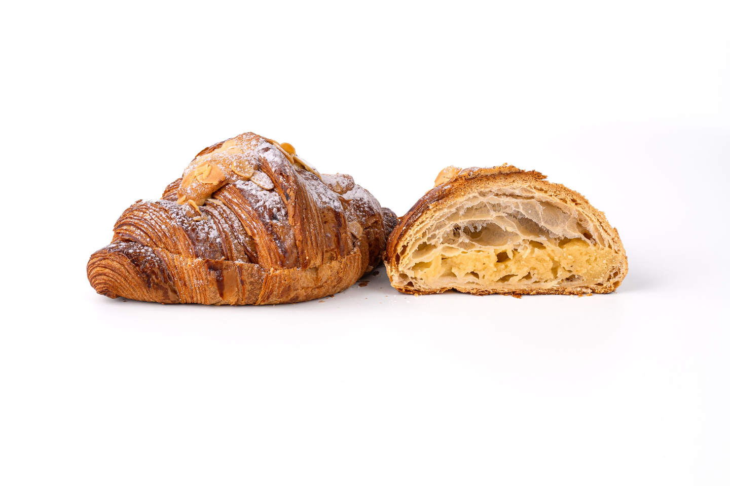 كرواسون اللوز