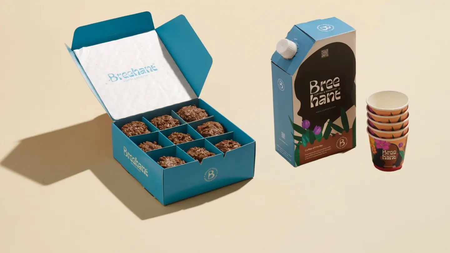 حافظة قهوة اليوم مع بوكس الكرانشي