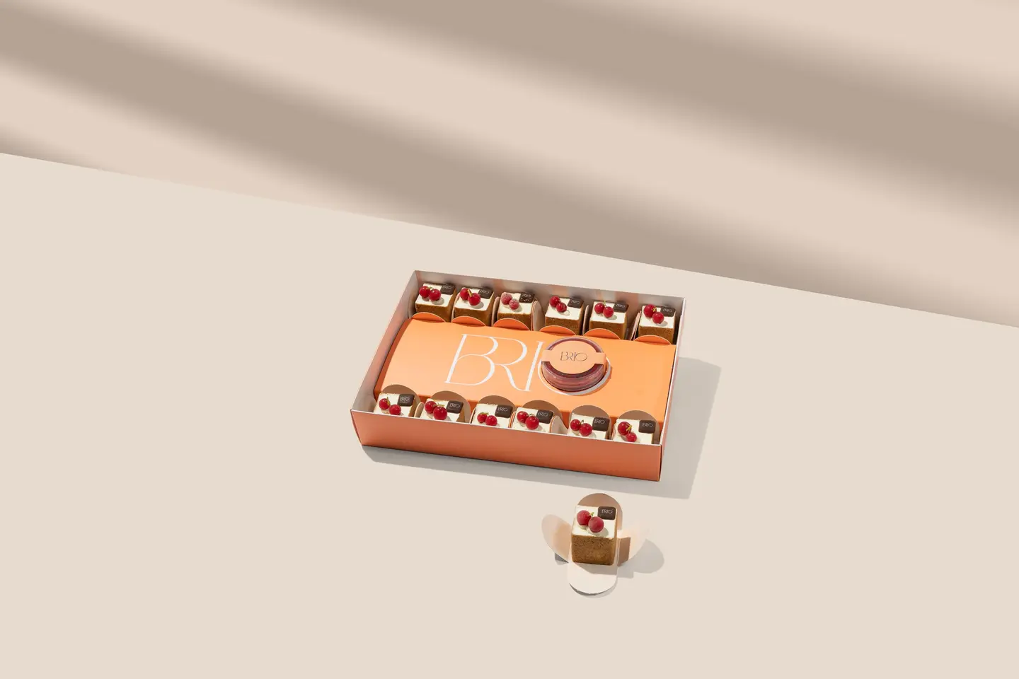 بوكس ميني تشيز كيك 12 قطعة