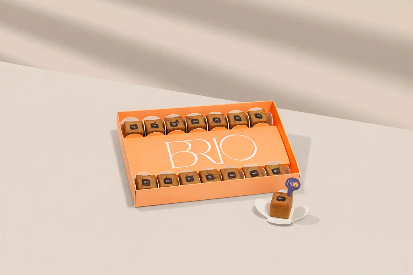 بوكس ميني تشيز كيك مدريد بالبيكان 12 قطعة