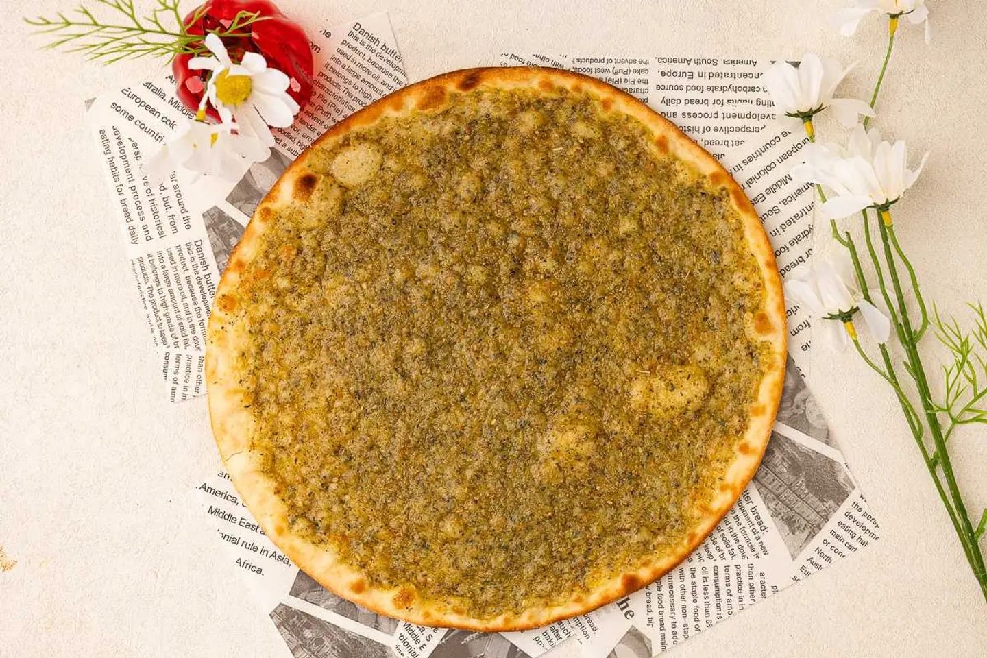 منقوشة جبنة و زعتر