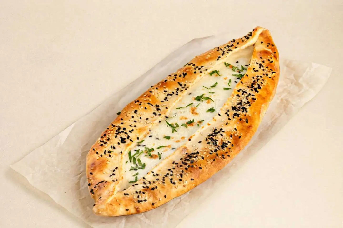 فطيرة جبنة عكاوي