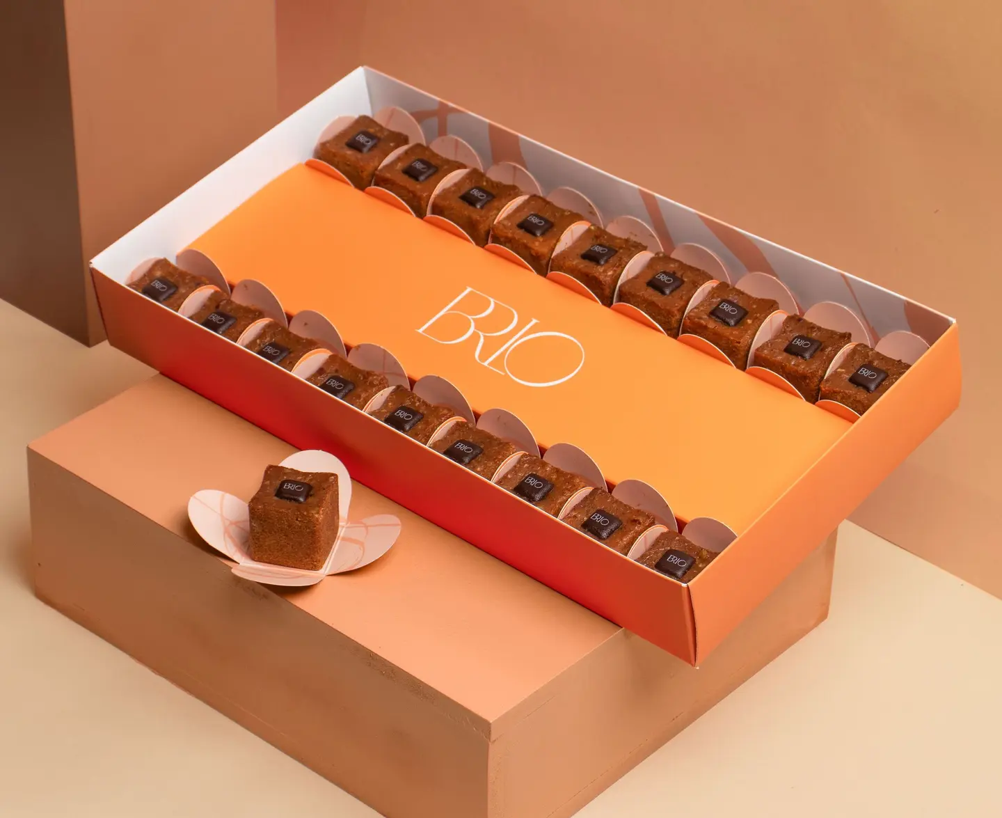 Madrid Box Mini Cheesecake 18 Pieces