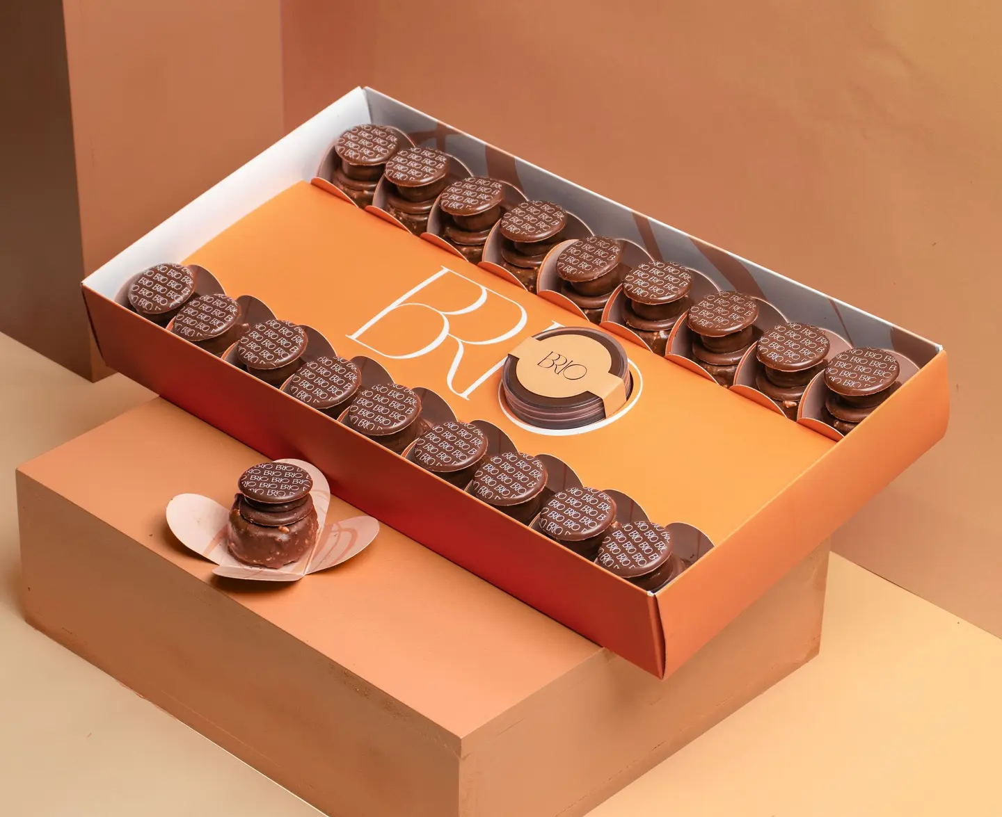 Box Mini Chocolate Cake
