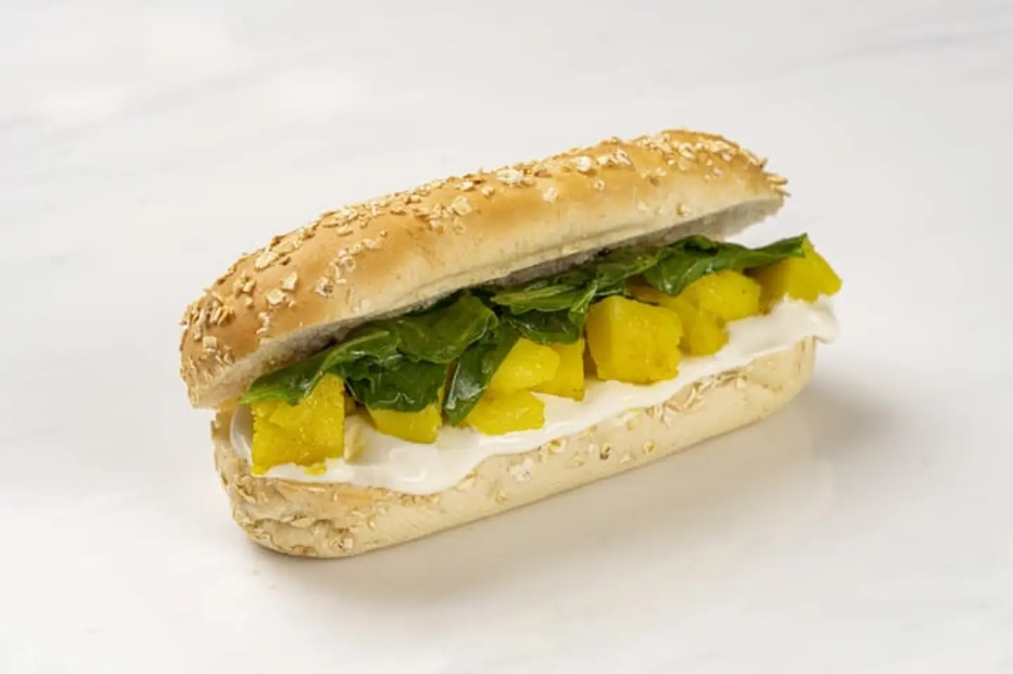 بطاطس مع الجبنة و ورق السبانخ