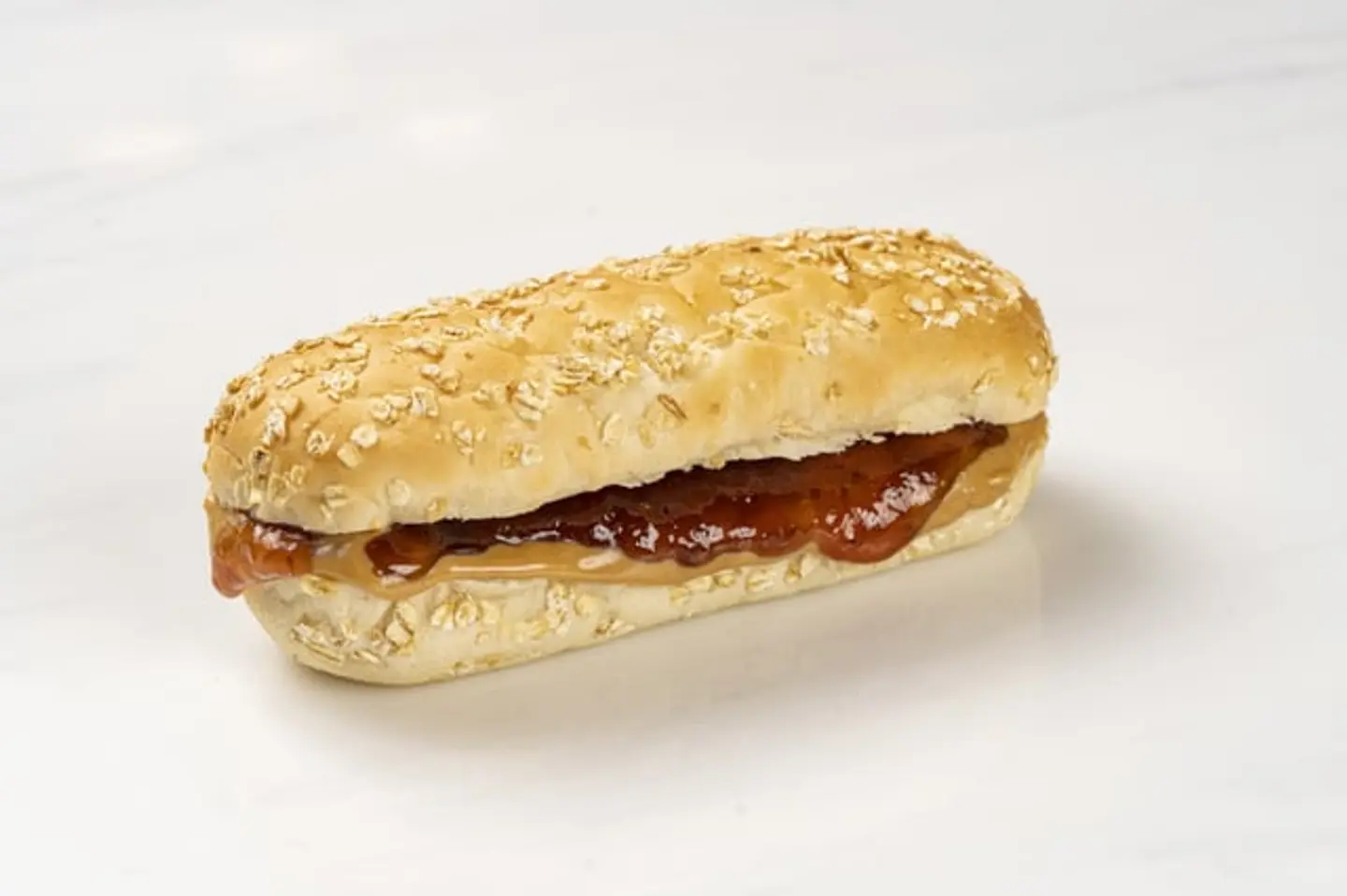 مربى مع زبدة الفول السوداني