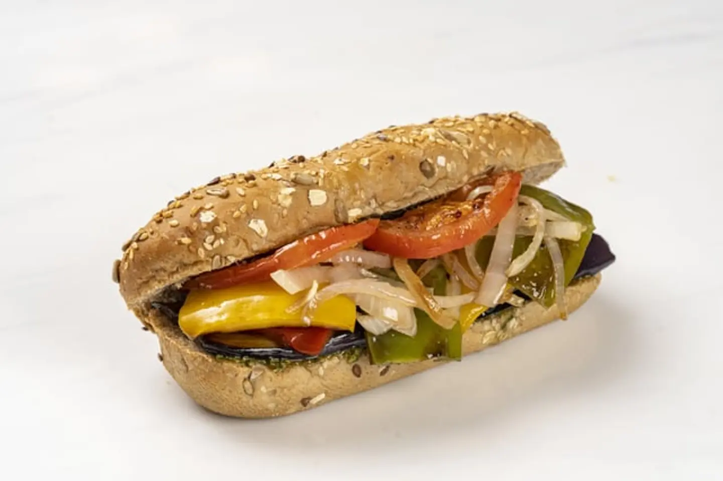 خضار مشوية مع صوص البيستو