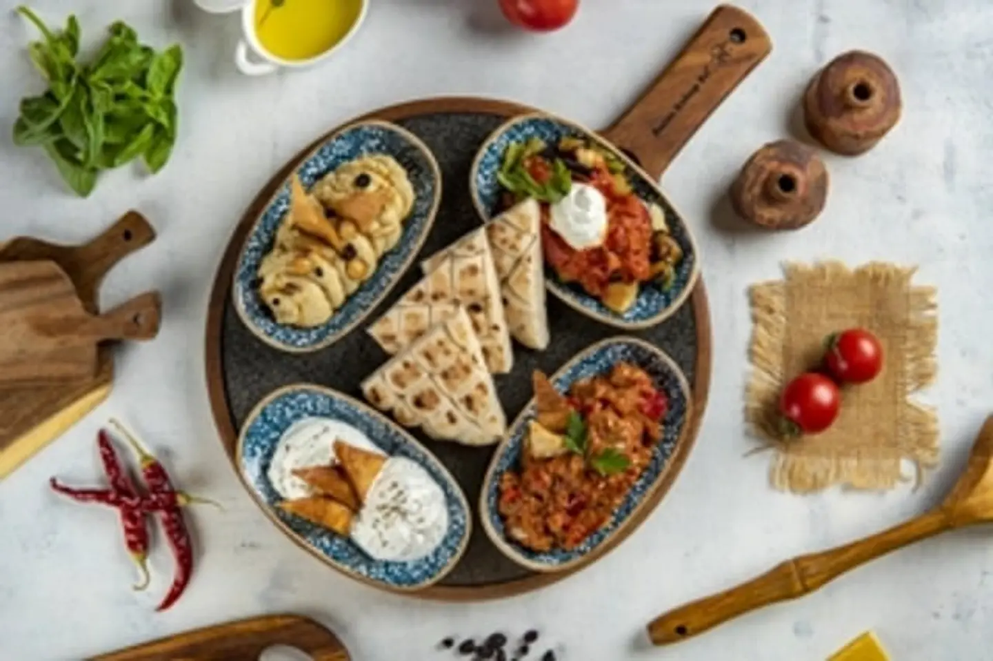 طبق مقبلات باردة