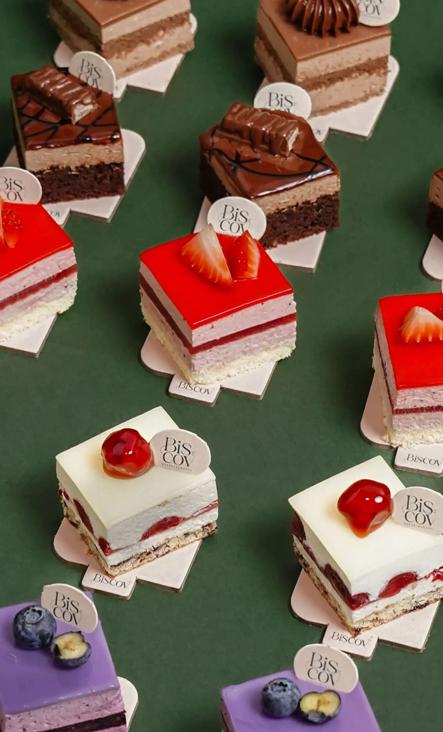 Soirée Mini Cakes
