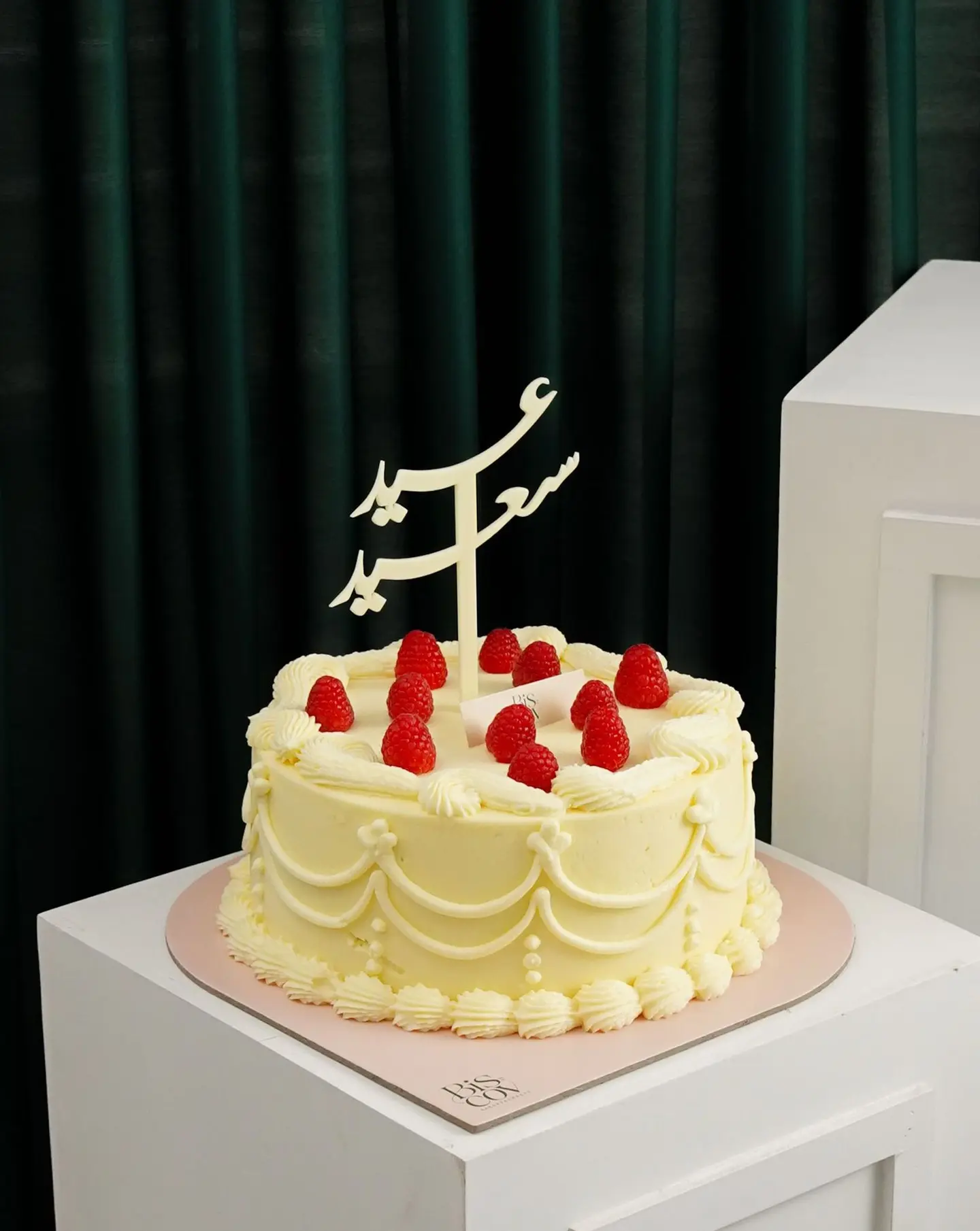 كيك فانيلا روز بيري