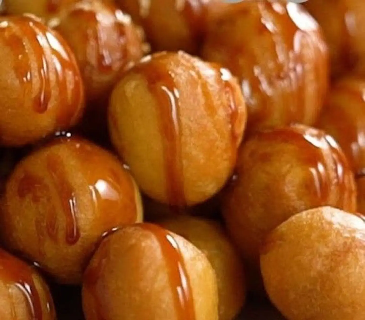 لقيمات محشية جبن