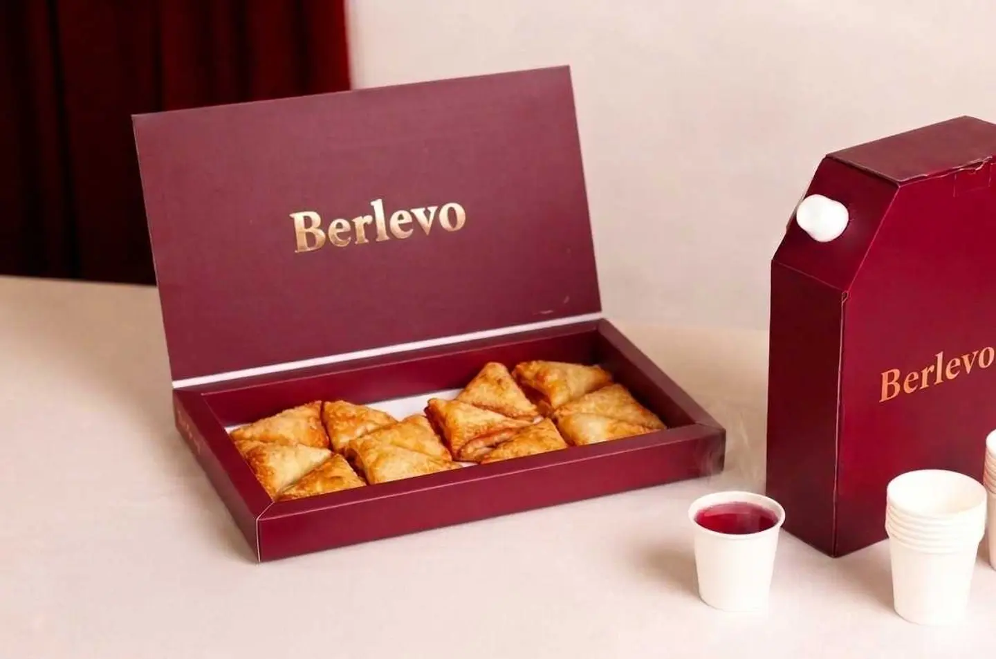 Samosa & Red Tea Duo