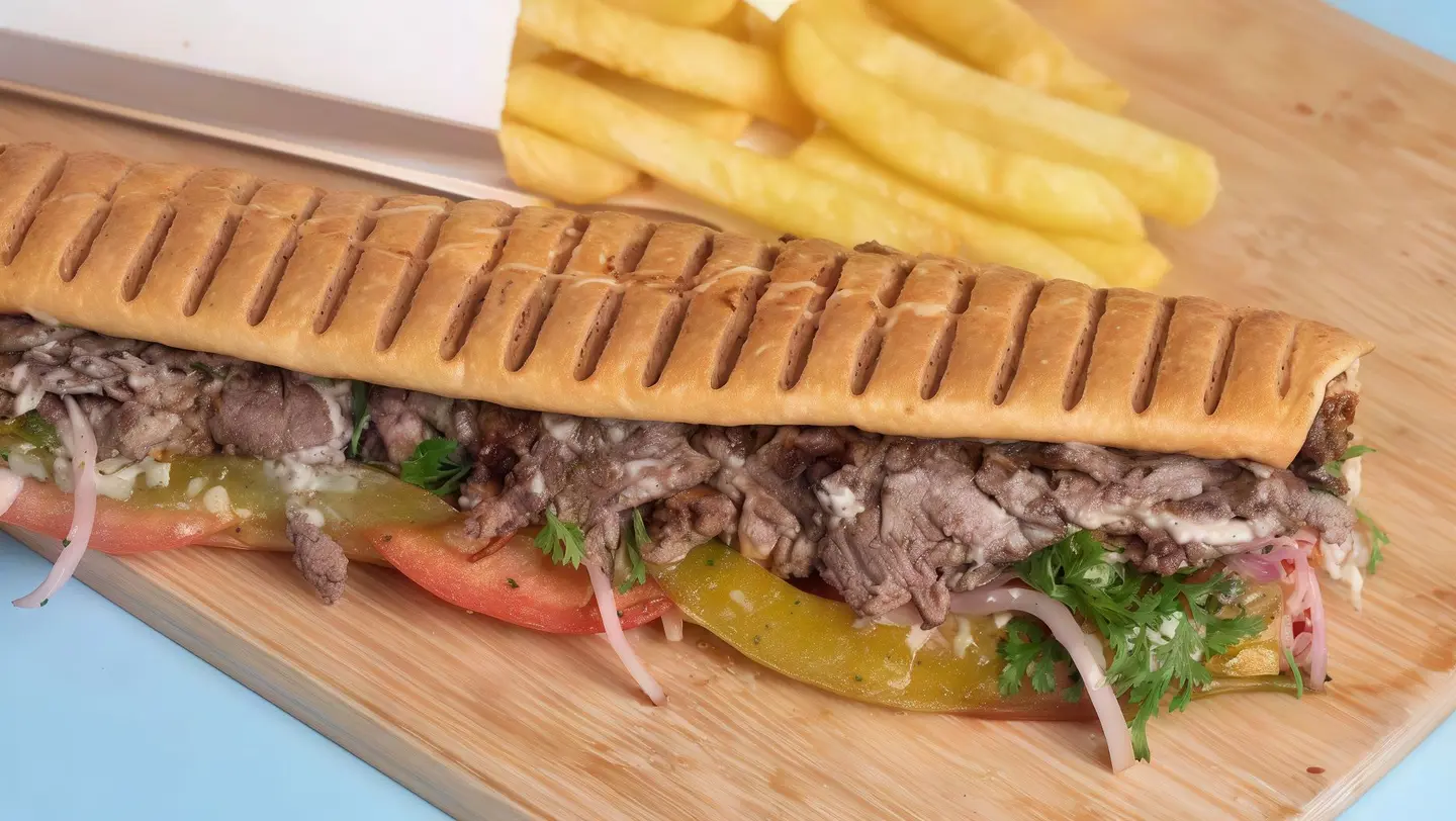 شاورما لحم خبز صامولي