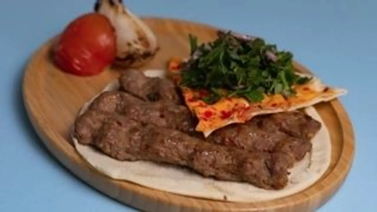 نصف كيلو كباب