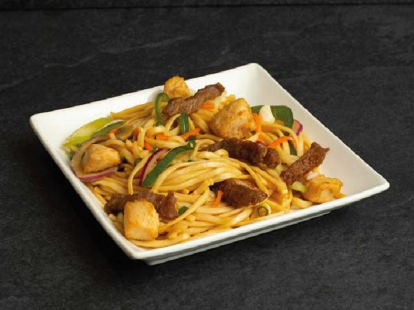 Noodles With Chicken And Beef