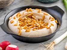 حمص مع صنوبر